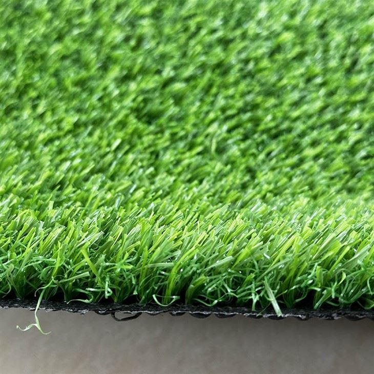Rumput sintetis untuk taman