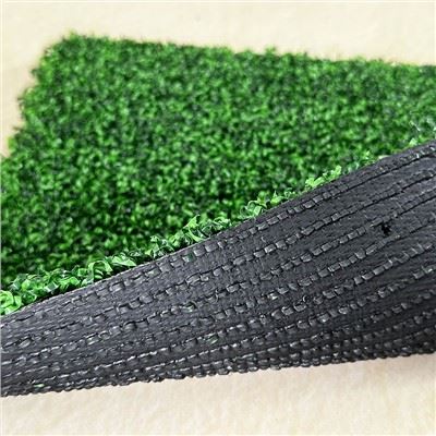 Karpet rumput buatan golf